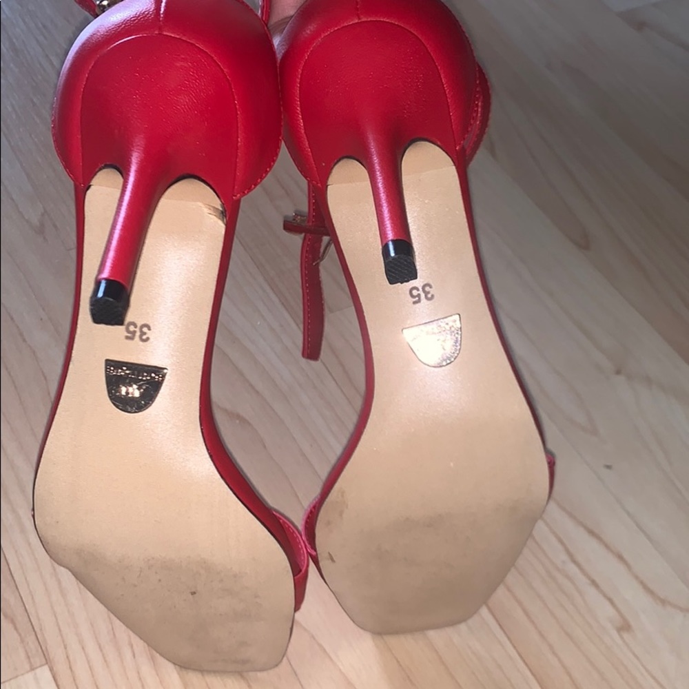 Red shoes - Picture 4 of 4